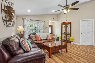12416 NE 48th Loop, Oxford, FL 34484 - Photo 10