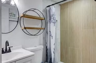 5000 43rd Ave N, Saint Petersburg, FL 33709 - Photo 14