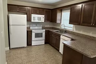 119 W 10th Ave, Mount Dora, FL 32757 - Photo 4