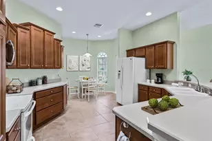 2215 Triggerfish Run, The Villages, FL 32162 - Photo 4