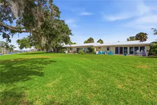 11628 W Bayshore Dr, Crystal River, FL 34429 - Photo 14