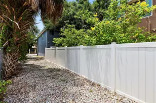 2106 E 17th Ave, Tampa, FL 33605 - Photo 40