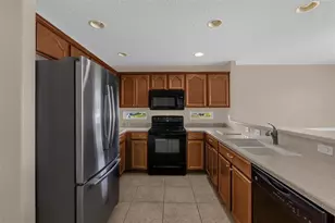 5901 Candle Glow Pl, Leesburg, FL 34748 - Photo 2