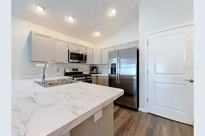 6966 Lisa Lane, The Villages, FL 34762 - Photo 6