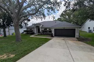 1306 Windy Bluff Dr, Minneola, FL 34715 - Photo 4