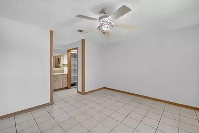 302 E Mirror Lake Drive, Fruitland Park, FL 34731 - Photo 14