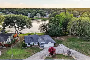 302 E Mirror Lake Dr, Fruitland Park, FL 34731 - Photo 26