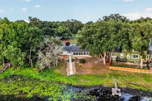 302 E Mirror Lake Dr, Fruitland Park, FL 34731 - Photo 24