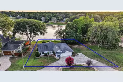 302 E Mirror Lake Drive, Fruitland Park, FL 34731 - Photo 2
