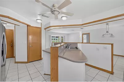 302 E Mirror Lake Drive, Fruitland Park, FL 34731 - Photo 12