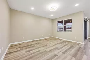 31719 Broadwater Ave, Leesburg, FL 34748 - Photo 6