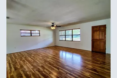 1240 Cr 463, Lake Panasoffkee, FL 33538 - Photo 8
