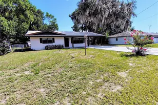 1240 Cr 463, Lake Panasoffkee, FL 33538 - Photo 2