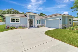 319 Water Shr Dr, Leesburg, FL 34748 - Photo 2