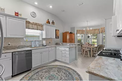 16846 SE 80th Bellavista Circle, The Villages, FL 32162 - Photo 14