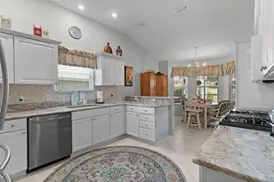 16846 SE 80th Bellavista Cir, The Villages, FL 32162 - Photo 14