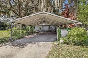 2315 Edgewater Ave, Leesburg, FL 34748 - Photo 2