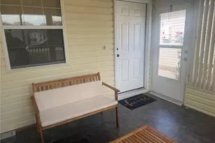 484 Hildalgo Dr, Lady Lake, FL 32159 - Photo 4