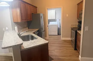 484 Hildalgo Dr, Lady Lake, FL 32159 - Photo 8
