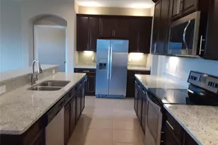 33848 Emerald Pond Loop, Leesburg, FL 34788 - Photo 4