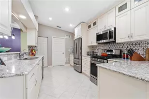 842 Old Oaks Ln, Leesburg, FL 34748 - Photo 12