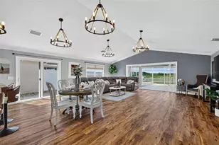 562 Avecilla Dr, The Villages, FL 32162 - Photo 18