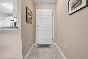 1070 Berkshire Pl, The Villages, FL 32162 - Photo 6