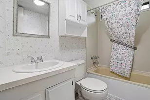 721 Sharon Dr, Lady Lake, FL 32159 - Photo 14