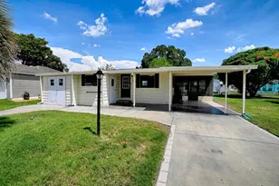 721 Sharon Dr, Lady Lake, FL 32159 - Photo 2