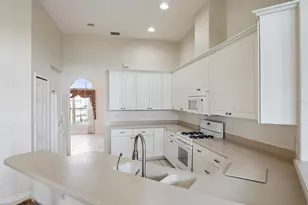 21606 King Henry Ave, Leesburg, FL 34748 - Photo 12