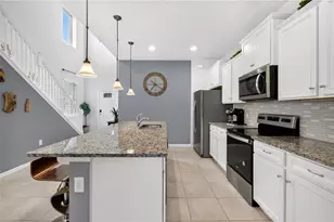 8922 Zurich Ln, Kissimmee, FL 34747 - Photo 10