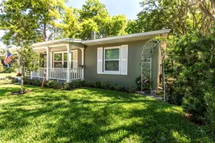 1210 N Donnelly St, Mount Dora, FL 32757 - Photo 2