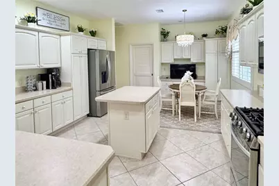 646 Murphys Estate Drive, The Villages, FL 32162 - Photo 8