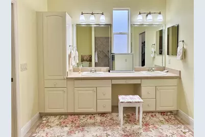 646 Murphys Estate Drive, The Villages, FL 32162 - Photo 14