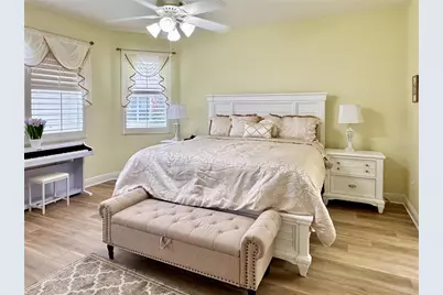 646 Murphys Estate Drive, The Villages, FL 32162 - Photo 12