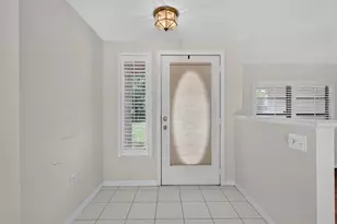 2085 Sussex Dr, Mount Dora, FL 32757 - Photo 8