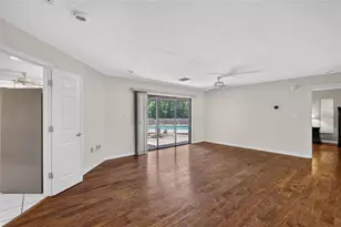 2085 Sussex Dr, Mount Dora, FL 32757 - Photo 10