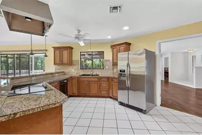2085 Sussex Drive, Mount Dora, FL 32757 - Photo 16