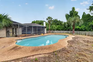 2085 Sussex Dr, Mount Dora, FL 32757 - Photo 40