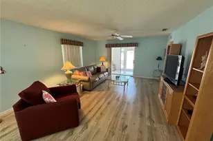 616 Enconto St, Lady Lake, FL 32159 - Photo 4