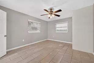 610 W Maud St, Tavares, FL 32778 - Photo 14