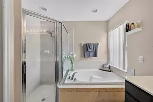 36809 Meridian Cir, Grand Island, FL 32735 - Photo 24