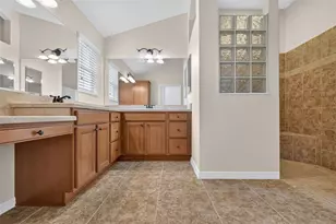 791 Enisgrove Way, The Villages, FL 32163 - Photo 30