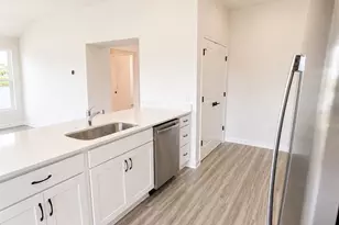 2440 Bowling Ter, Middleton, FL 34762 - Photo 6