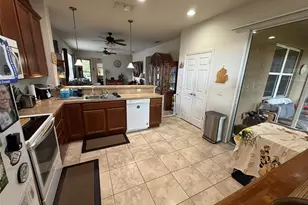 21846 Belgian Ct, Mount Dora, FL 32757 - Photo 10