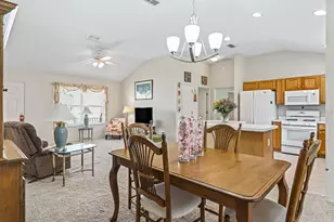 3025 Hobart Ct, The Villages, FL 32162 - Photo 14