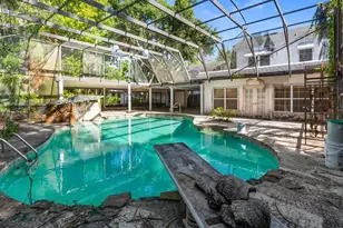 127 E Laurel Ave, Howey in the Hills, FL 34737 - Photo 24