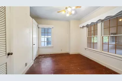 127 E Laurel Avenue, Howey in the Hills, FL 34737 - Photo 16