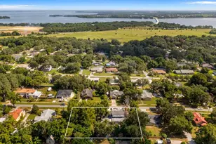 127 E Laurel Ave, Howey in the Hills, FL 34737 - Photo 44