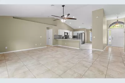 148 Country Lakes Circle, Groveland, FL 34736 - Photo 6